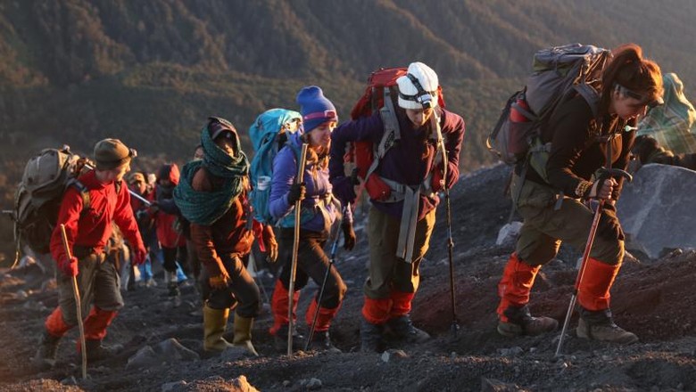 BROMO IJEN TOUR, BROMO PANORAMA TOUR, BROMO SUNRISE TOUR, BROMO TOUR, MOUNT BROMO TOUR, TOUR BROMO SUNRISE FROM SURABAYA, TOUR IJEN BROMO, TOUR MOUNT BROMO, TOUR PACKAGE BROMO IJEN, TOUR PACKAGE MALANG BROMO, TOUR PACKAGE SURABAYA